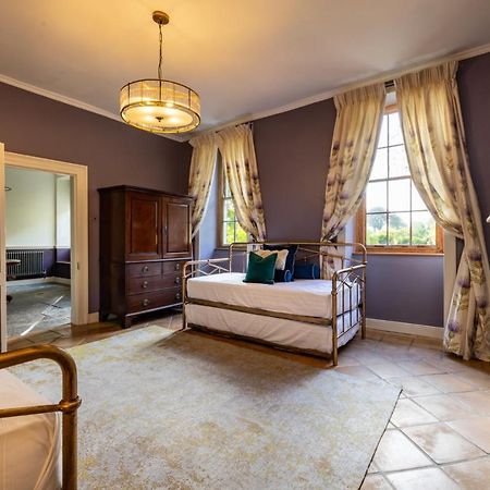 Topside House - Beautiful 7 Bedroom House With Hottub Wifi And Parking Near Bath Wells Frome Oakhill Экстерьер фото